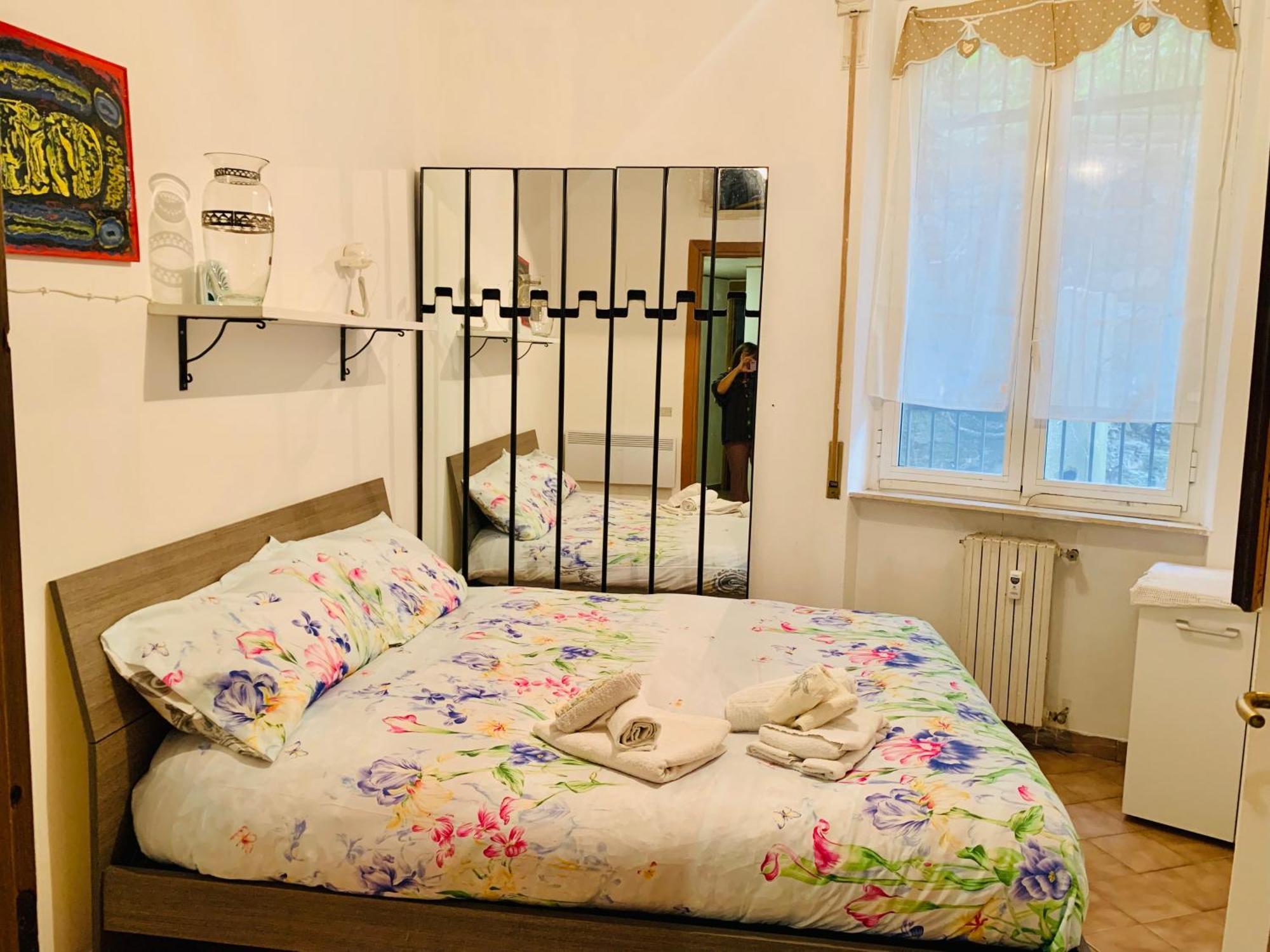 A Due Passi Dal Centro 2 Camere Matrimoniali Wifi Genoa Bagian luar foto